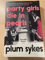 Party girls die in pearls