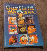 Garfield his 9 lives