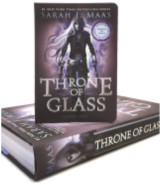 Throne of glass (miniature character collection)