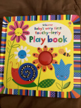 Usborne Baby’s very first touchy-feely play book